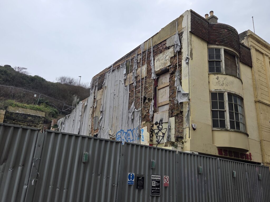 The current image has no alternative text. The file name is: 297_Eyesore-on-George-Street-scaled.jpg