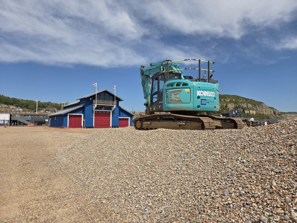 The current image has no alternative text. The file name is: NEWS_Shingle-Digger-scaled.jpg